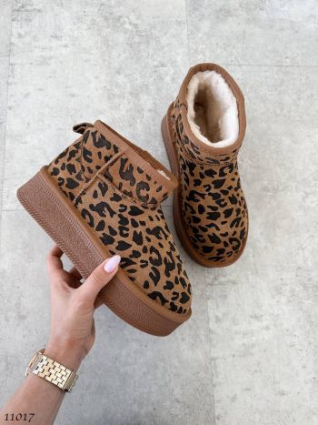 Uggs ar leo apdruku